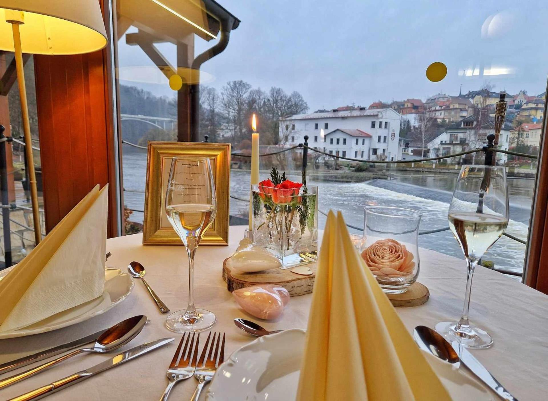 Romantik Hotel Eleonora Tabor Zewnętrze zdjęcie